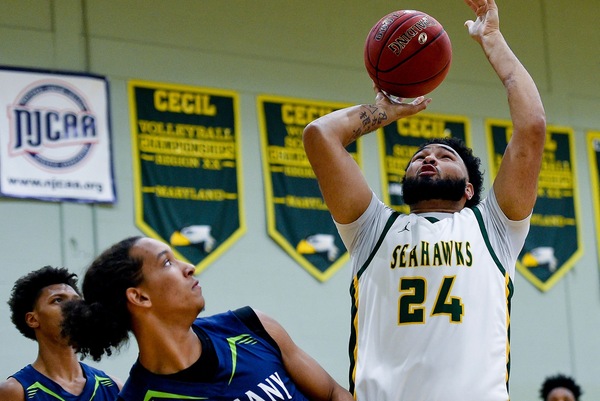Men's Basketball Picks Up First MD JUCO Victory